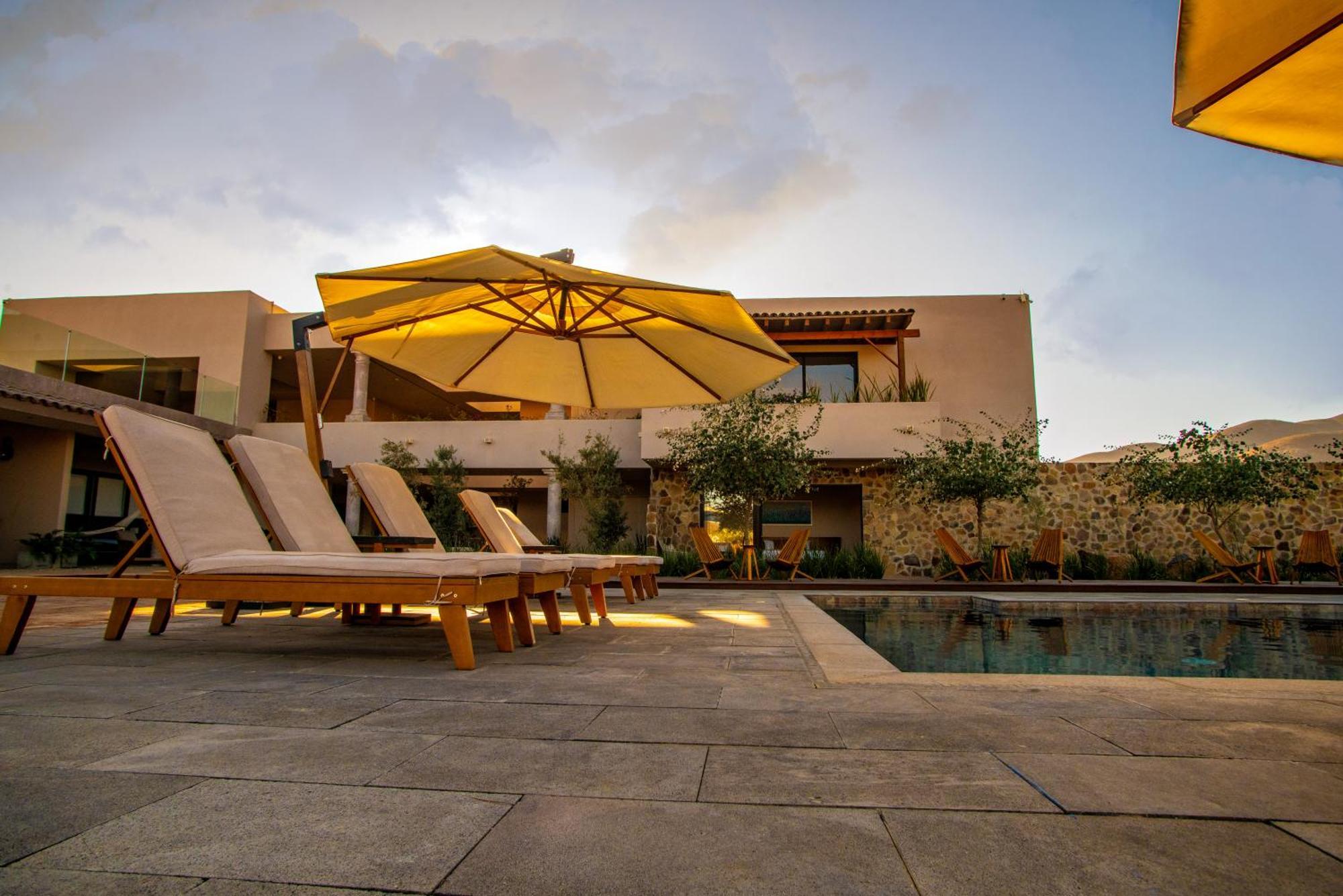 Hotel Flores De Sal-Valle De Guadalupe Esterno foto